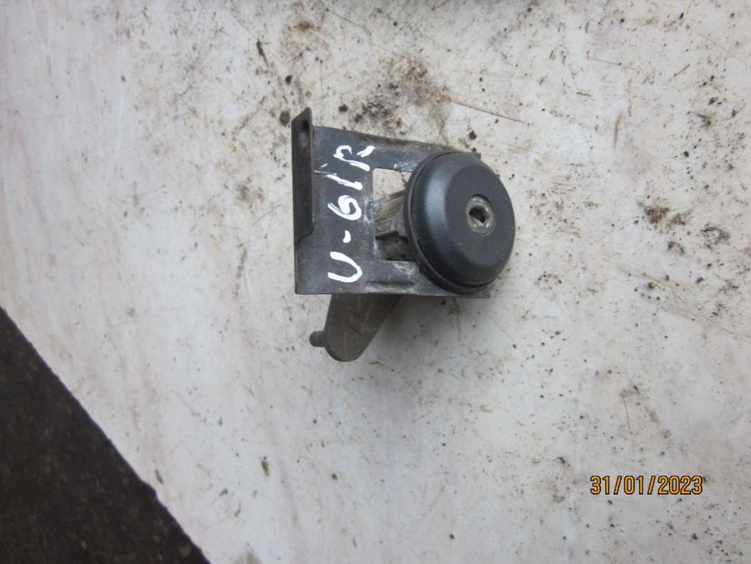 личинка дверного замка Ford Escort 5 поколение 1992, 1.4 л., бензин, МКПП, хетчбэк 5 дв. - фото №1