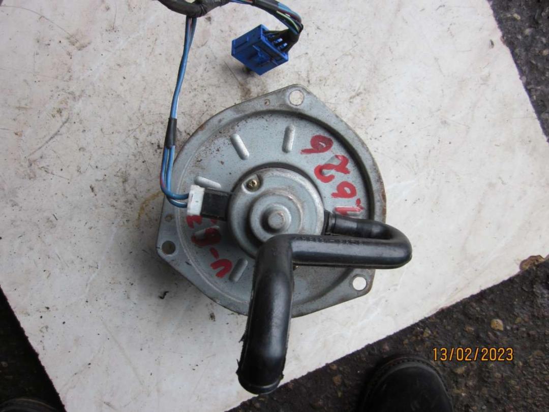 моторчик печки Mazda 626 GE 1995, 1.8 л., бензин, МКПП, седан - фото №1