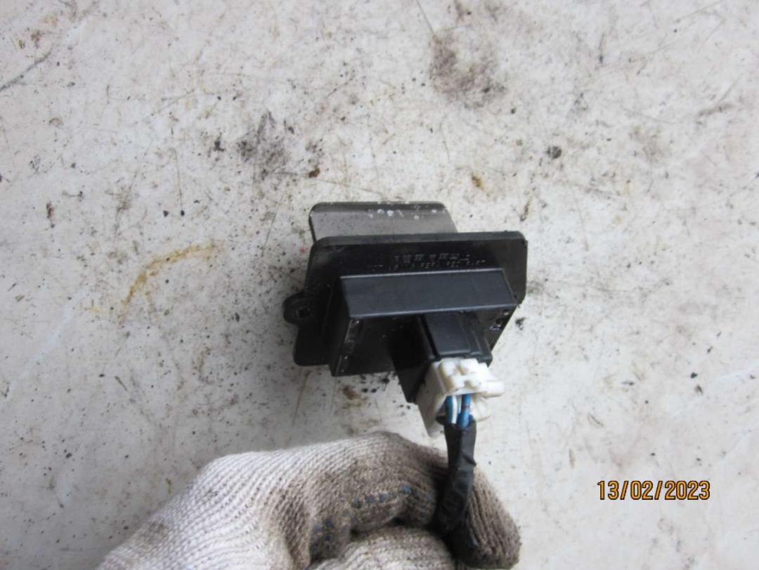 сопротивление печки Mazda 626 GE 1995, 1.8 л., бензин, МКПП, седан - фото №1