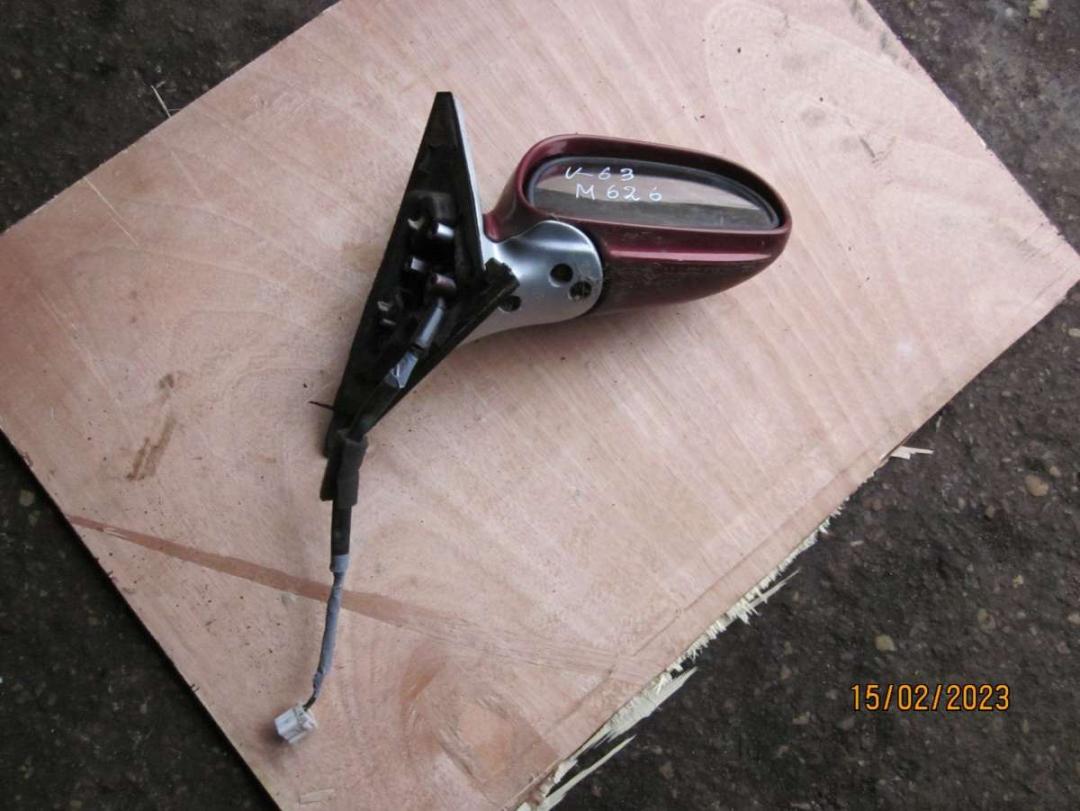 зеркало наружное правое Mazda 626 GE 1995, 1.8 л., бензин, МКПП, седан - фото №1