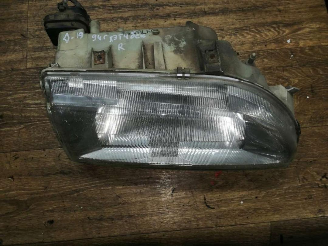 фара правая Renault 19 2 поколение 1994, хетчбэк 5 дв. - фото №1