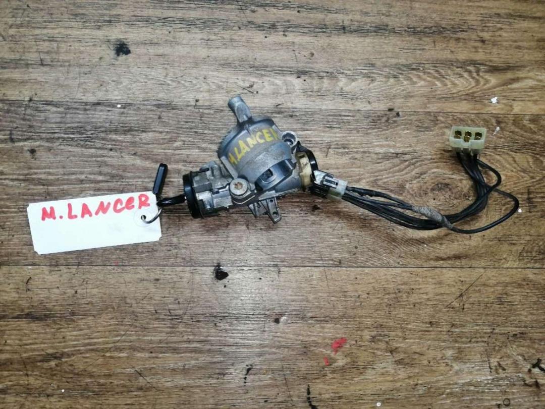 замок зажигания Mitsubishi Lancer 7 1994, 1.6 л., бензин, МКПП, универсал - фото №1