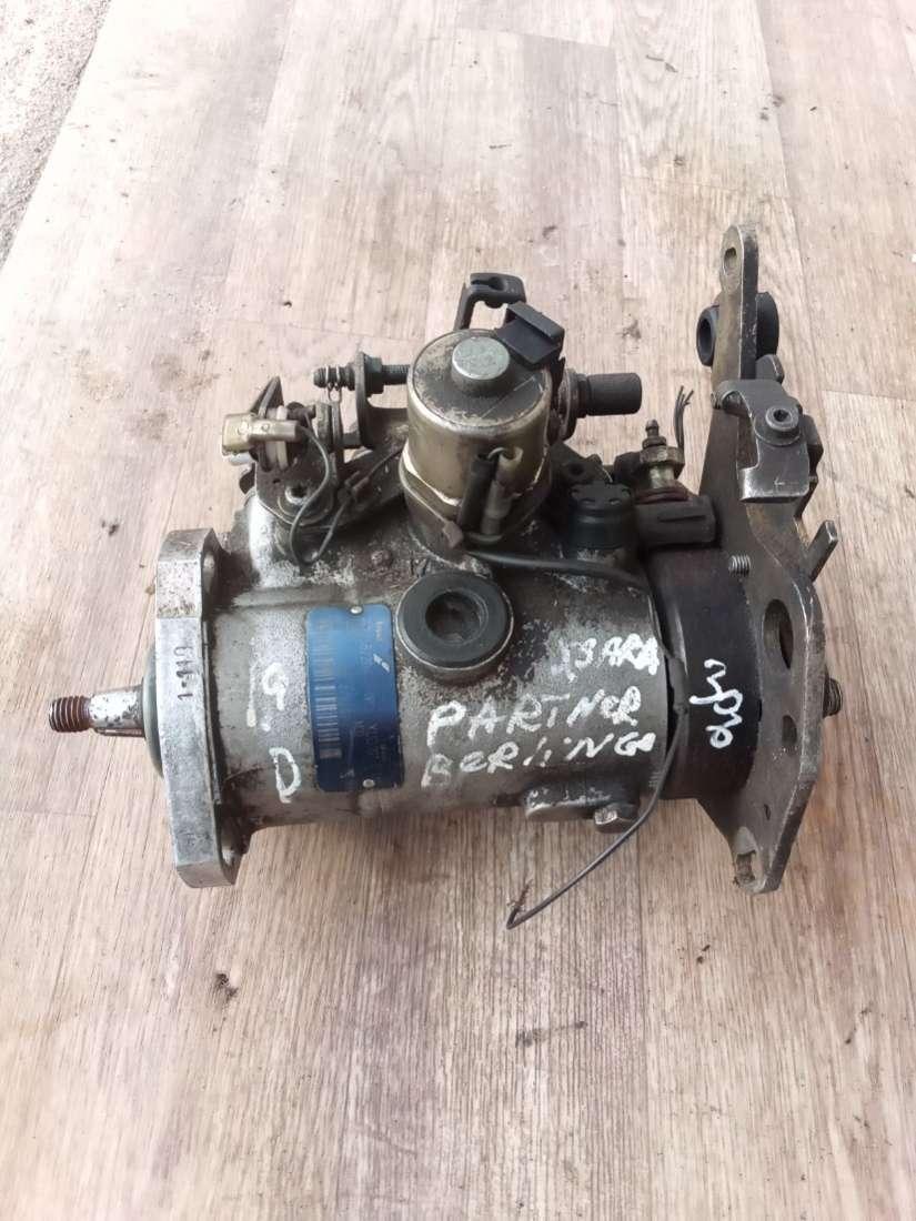 ТНВД Citroen Berlingo 1 поколение (M49) 1999, 1.9 л., дизель, МКПП, R8445B220A - фото №1