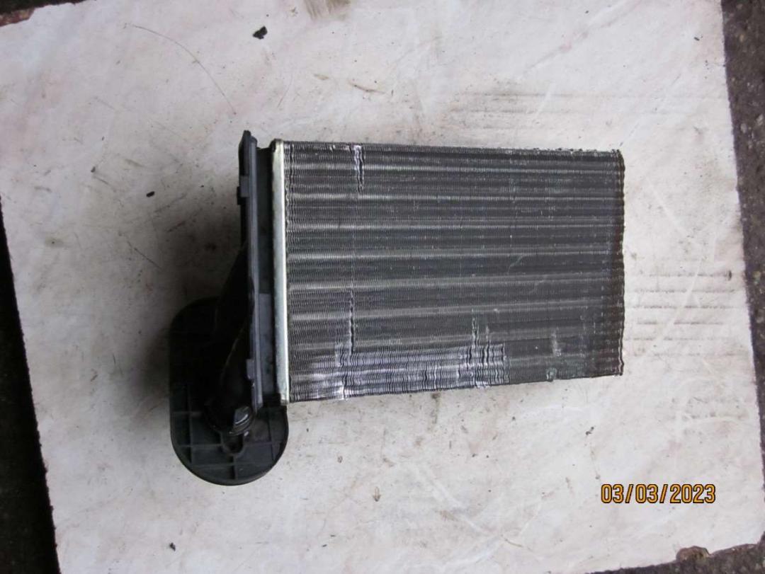 радиатор отопителя (печки) Citroen Xantia 1 поколение 1996, 2.0 л., бензин, МКПП, универсал - фото №1