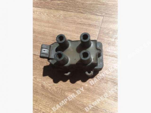 катушка зажигания Opel Omega B 1998, 2.0 л., бензин - фото №1