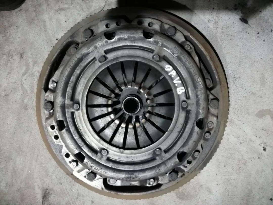 комплект сцепления Opel Vectra B 1997, 1.6 л., бензин, МКПП - фото №1