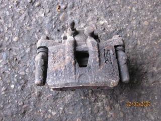 суппорт задний левый Mitsubishi Grandis 1 поколение 2006, 2.4 л., бензин, МКПП, минивэн