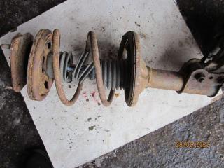 стойка передняя правая Kia Clarus 1 поколение 1997, 1.8 л., бензин, МКПП, седан