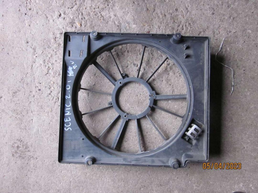диффузор вентилятора Renault Scenic 1 поколение 1999, 2.0 л., бензин - фото №1