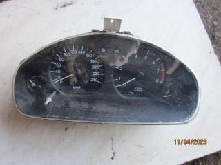 щиток приборов (приборная панель) Mitsubishi Carisma 1 поколение 1998, 1.6 л., бензин, седан