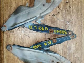 петля капота правая Fiat Bravo 1 поколение 1999, 1.4 л., бензин, МКПП, хетчбэк 5 дв.