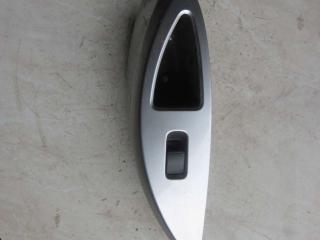 кнопка стеклоподъемника переднего правого Mitsubishi Grandis 1 поколение 2006, 2.4 л., бензин, МКПП, минивэн