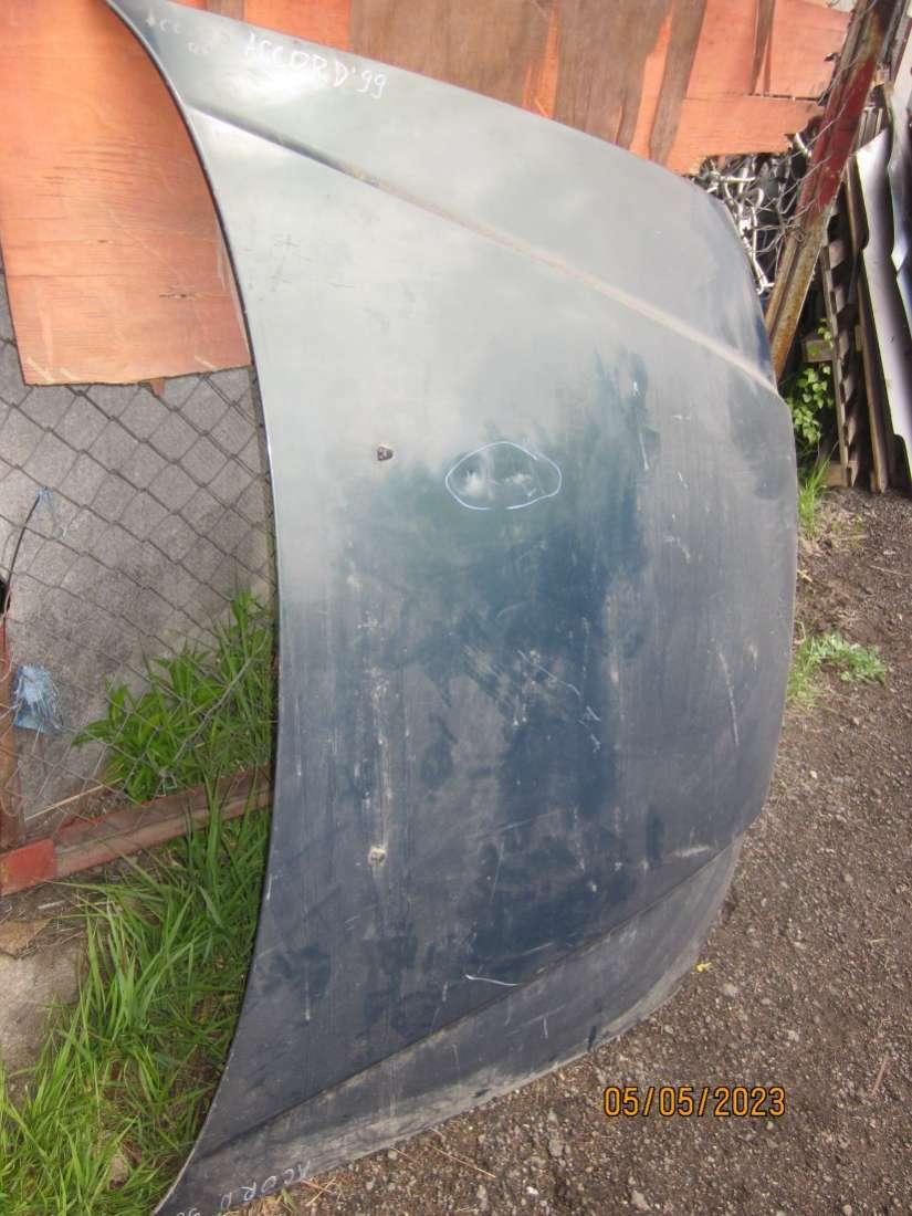 капот Honda Accord 6 поколение 1999 - фото №1