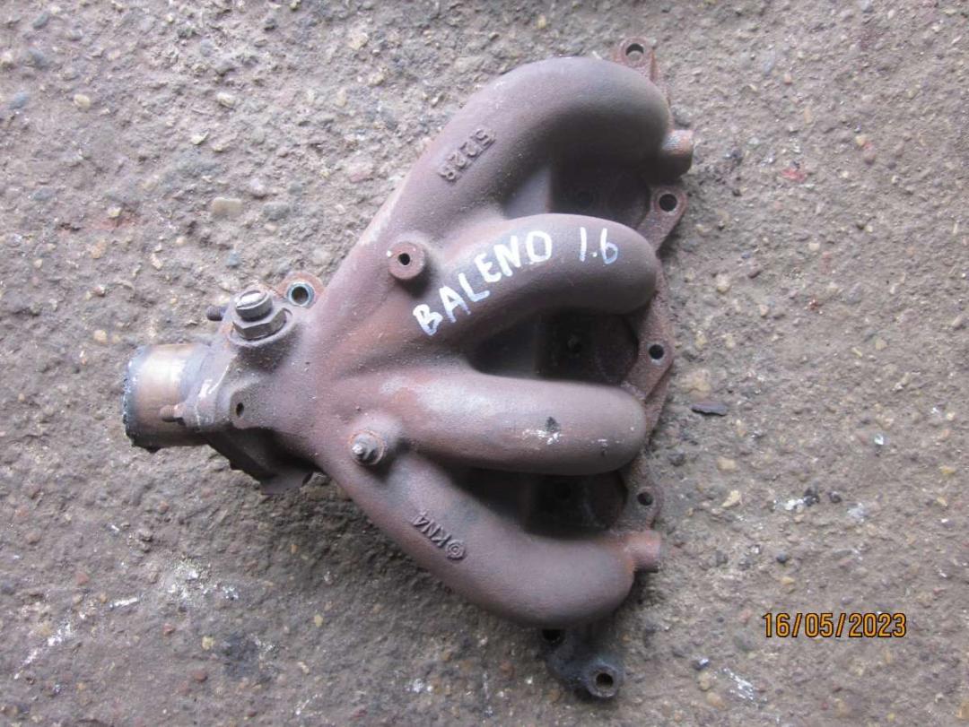 коллектор выпускной Suzuki Baleno 1 поколение 1998, 1.6 л., бензин - фото №1