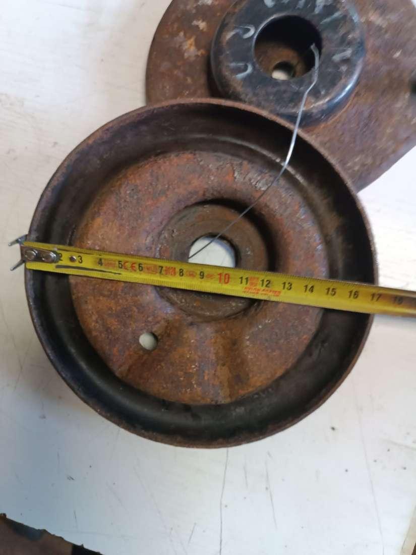 опора амортизатора нижняя (чашка) Mitsubishi Carisma 1 поколение 1996, бензин - фото №1