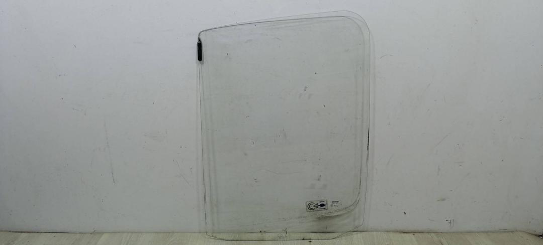 стекло двери передней левой Fiat Ducato 2 поколение 1996, 1.9 л., дизель, МКПП, микроавтобус - фото №1