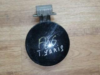 лючок топливного бака Toyota Yaris P1 2001, 1.0 л., бензин, МКПП, хетчбэк 5 дв.