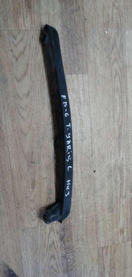 юбка бампера нижняя Toyota Yaris P1 2001, 1.0 л., бензин, МКПП, хетчбэк 5 дв. - фото №1