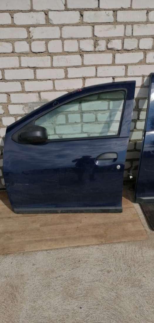 дверь передняя левая Dacia Logan 1 2014, 0.9 л., бензин, МКПП, универсал - фото №1