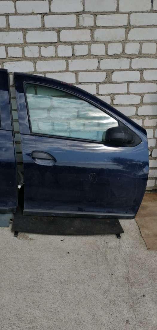 дверь передняя правая Dacia Logan 1 2014, 0.9 л., бензин, МКПП, универсал - фото №1