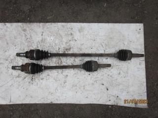 полуось передняя левая (приводной вал, ШРУС) Toyota Aygo 1 поколение 2008, 1.0 л., бензин, МКПП