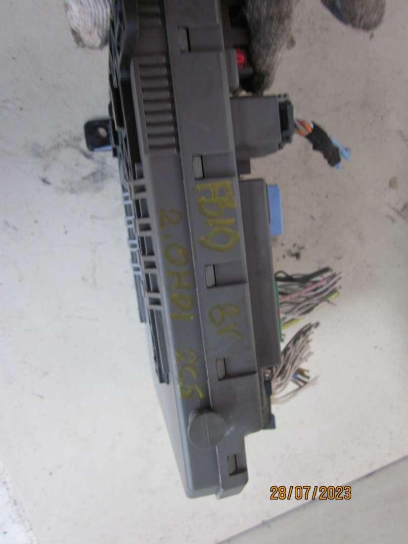 блок комфорта Citroen C5 1 поколение 2002, 2.0 л., дизель, МКПП, хетчбэк 5 дв. - фото №1