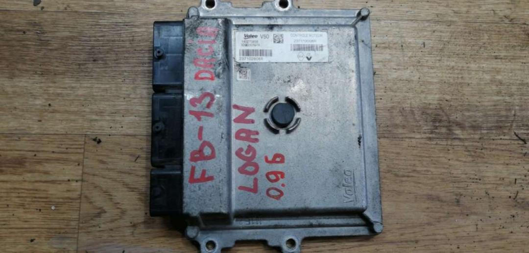 блок управления двигателем Dacia Logan 1 2014, 0.9 л., бензин, МКПП, универсал - фото №1