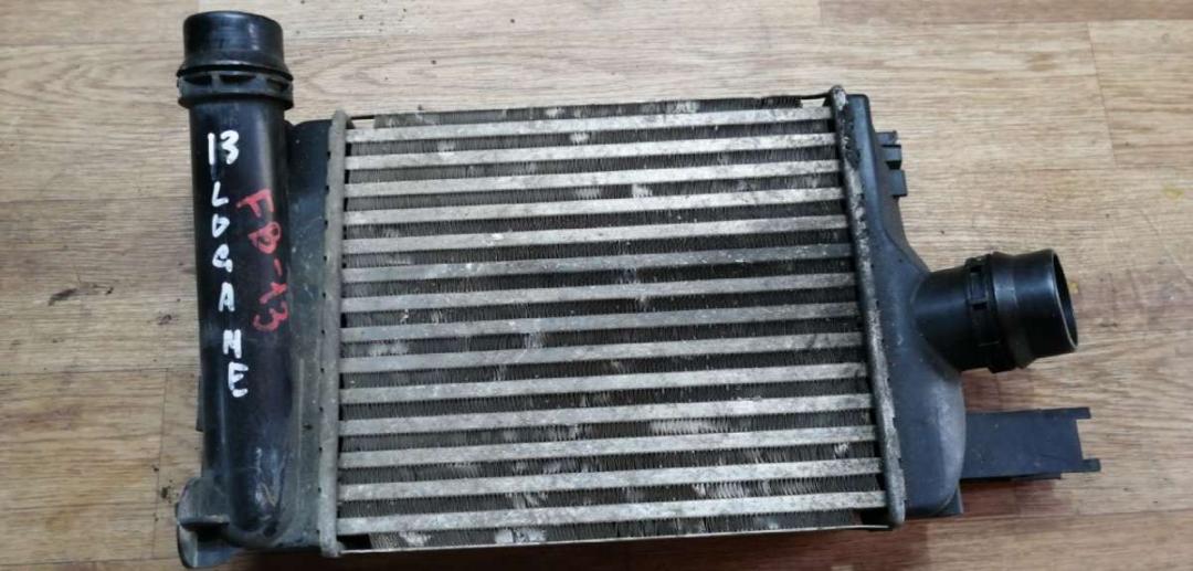 интеркулер Dacia Logan 1 2014, 0.9 л., бензин, МКПП, универсал - фото №1