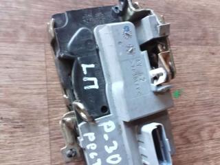 замок двери передней левой Peugeot 306 1 поколение [рестайлинг] 2001