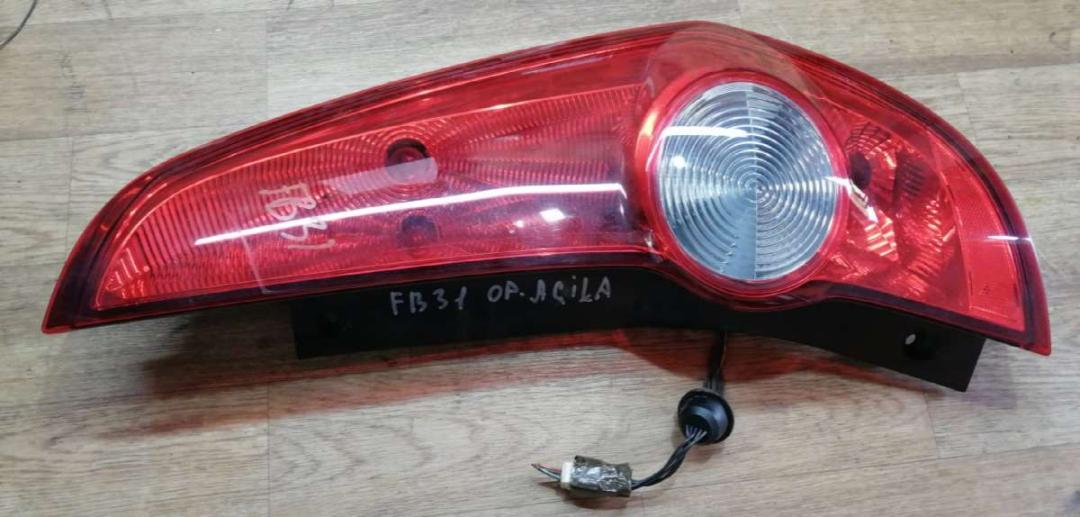 фонарь задний правый Opel Agila 2 поколение (B) 2011, 1.0 л., бензин, МКПП - фото №1