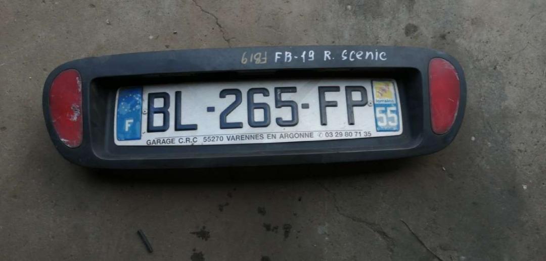 бленда Renault Scenic 1 поколение 1997, 1.9 л., дизель, МКПП - фото №1