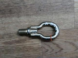 крюк буксировочный Audi 80 B4 1994