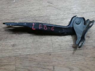 петля капота левая Toyota Yaris P1 2001, 1.0 л., бензин, МКПП, хетчбэк 5 дв.