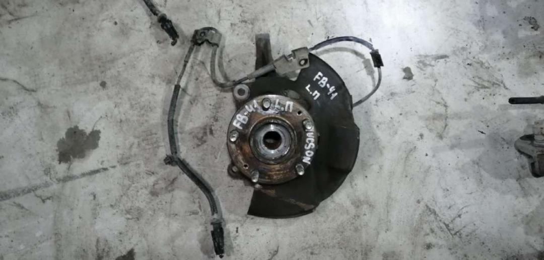 ступица передняя левая Hyundai Tucson 1 поколение 2009, 2.0 л., CRDi, дизель, МКПП, минивэн - фото №1