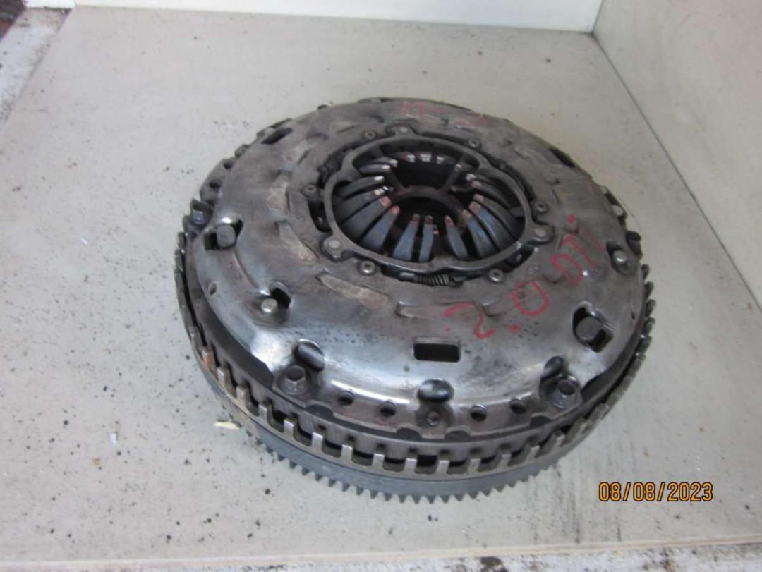 маховик Mazda 3 BK 2005, 2.0 л., дизель, МКПП, хетчбэк 5 дв. - фото №1