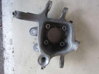 Цапфа задняя (ось ступицы) BMW 5 серия F07/F10/F11 2010, 3.0 л., дизель, АКПП, седан, 6793770