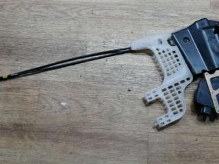 замок двери задней левой Hyundai Tucson 1 поколение 2009, 2.0 л., дизель, МКПП