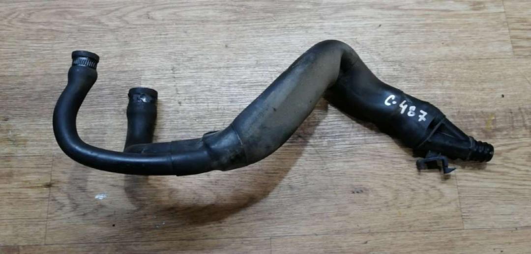 маслоотделитель (сапун) Citroen Xantia 1 поколение 1996, 1.8 л., бензин, МКПП, хетчбэк 5 дв. - фото №1