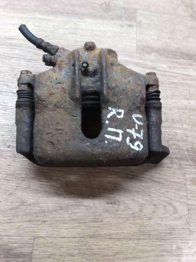 суппорт передний правый Renault Safrane 1 поколение 1995, 2.0 л., бензин, хетчбэк 5 дв. - фото №1