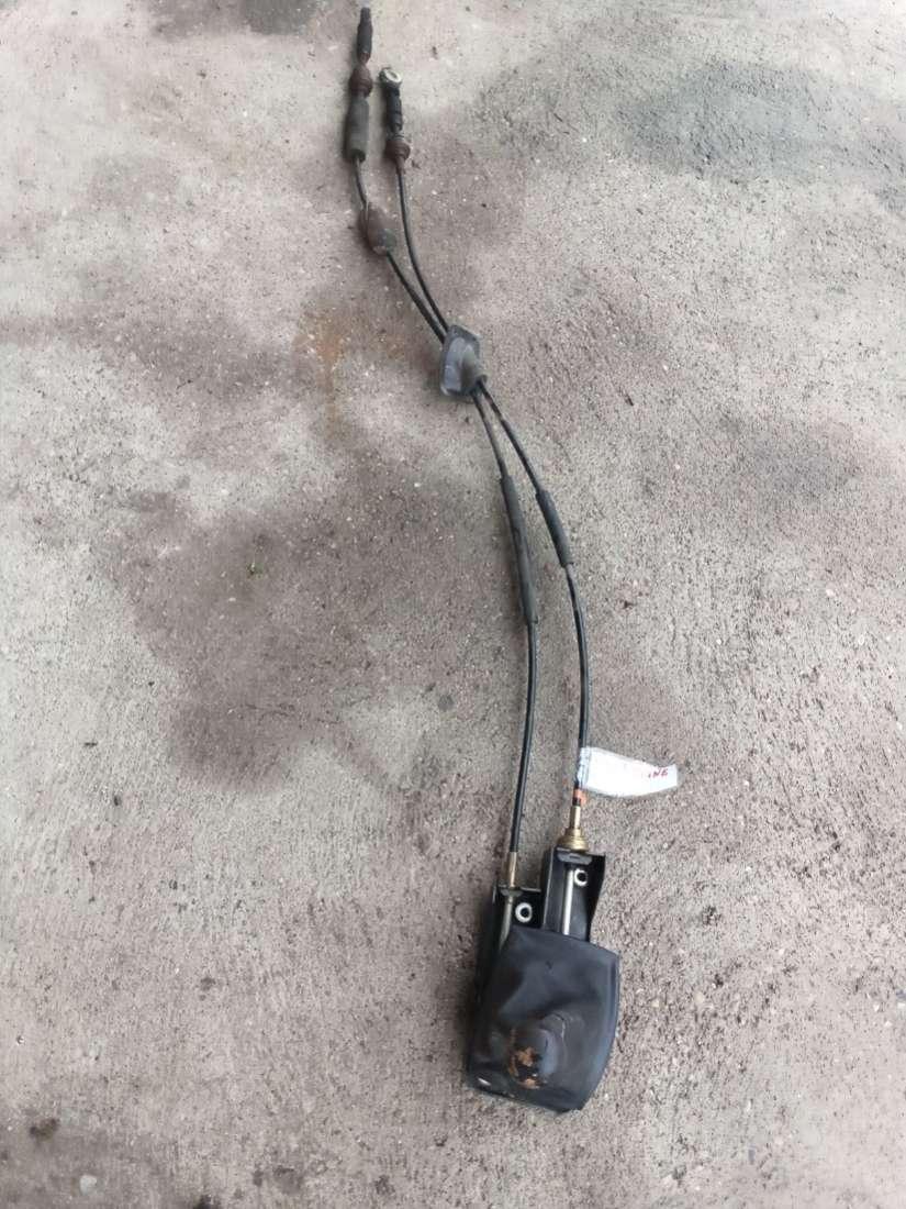 кулиса Renault Safrane 1 поколение 1995, 2.0 л., бензин, МКПП, хетчбэк 5 дв. - фото №1