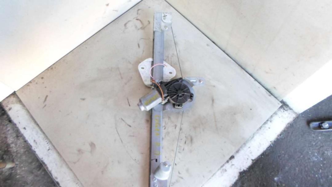 стеклоподъемник электрический передний правый Renault Logan 1 поколение 2008 - фото №1