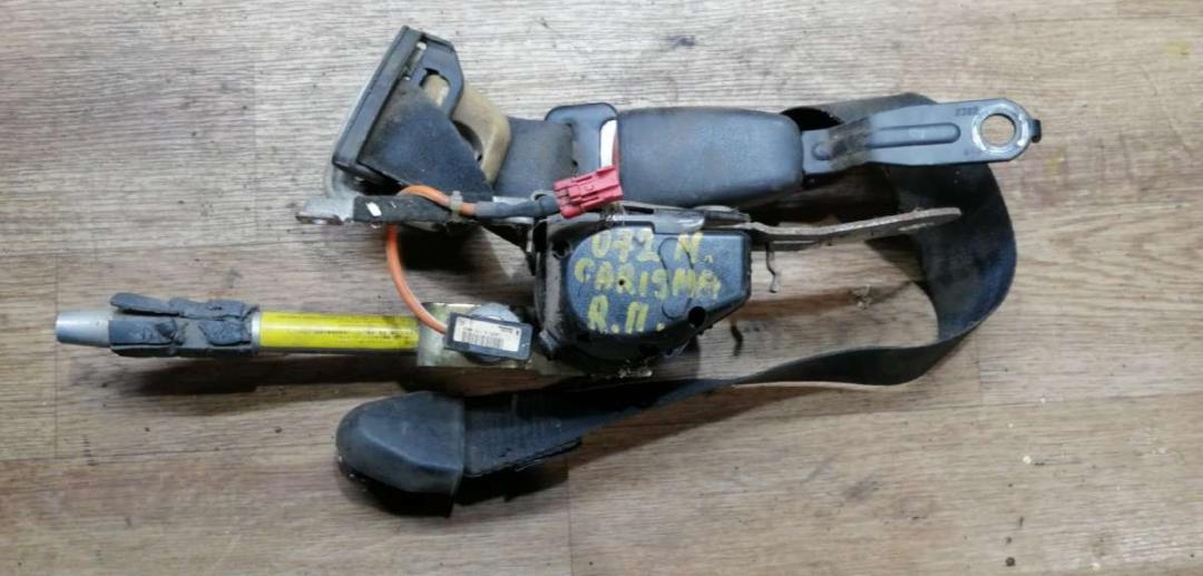 ремень безопасности Mitsubishi Carisma 1 поколение 1998, 1.6 л., бензин, МКПП, седан - фото №1