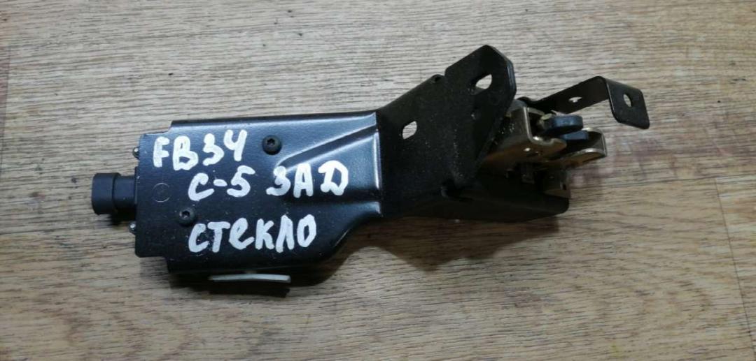 Замок стекла двери багажника Citroen C5 1 поколение 2002, 2.0 л., бензин, МКПП, универсал - фото №1