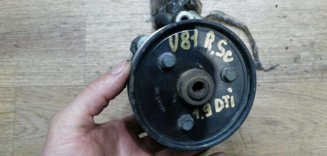 насос гидроусилителя руля Renault Scenic 1 поколение 1998, 1.9 л., DTi, дизель, МКПП, минивэн - фото №1