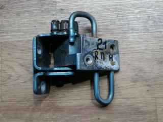 петля двери Audi A6 4B/C5 1999, 2.8 л., бензин, АКПП, седан