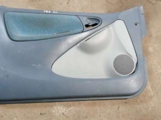 обшивка двери передняя левая Toyota Yaris P1 2001, 1.0 л., бензин, МКПП, хетчбэк 5 дв.