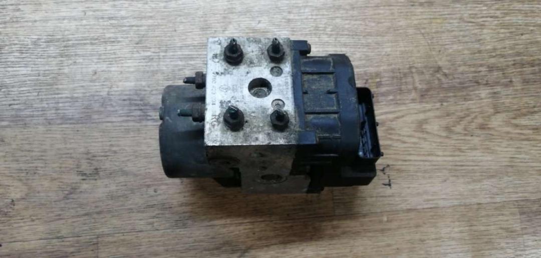 блок ABS Renault Scenic 1 поколение 1997, минивэн, 0273004279 - фото №1