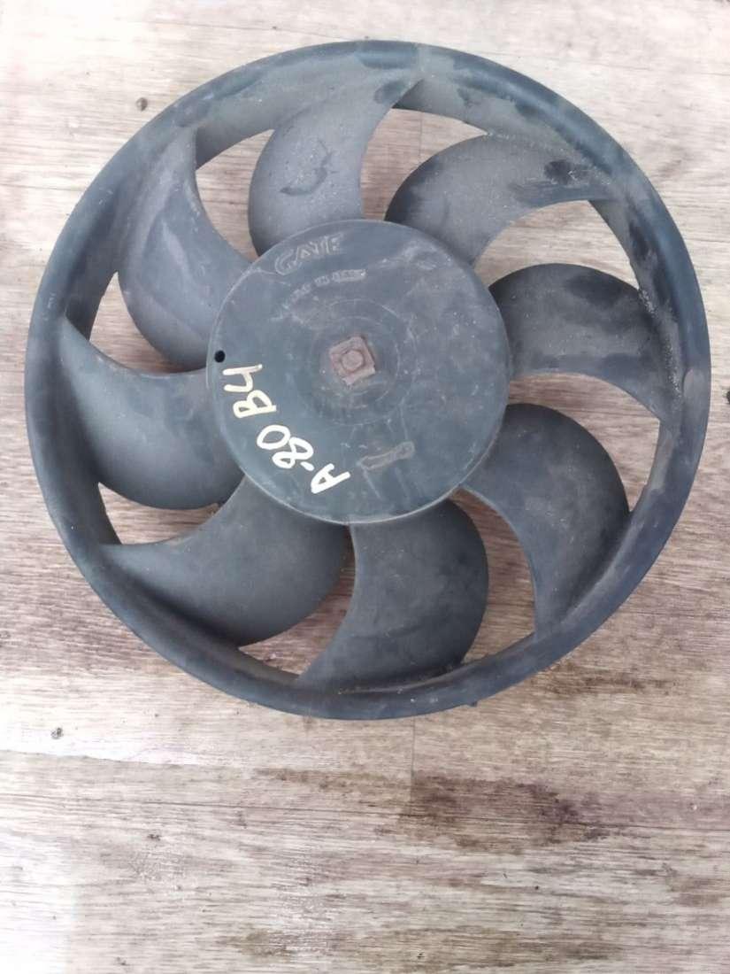 вентилятор радиатора Audi 80 B4 1994, 1.9 л., дизель - фото №1