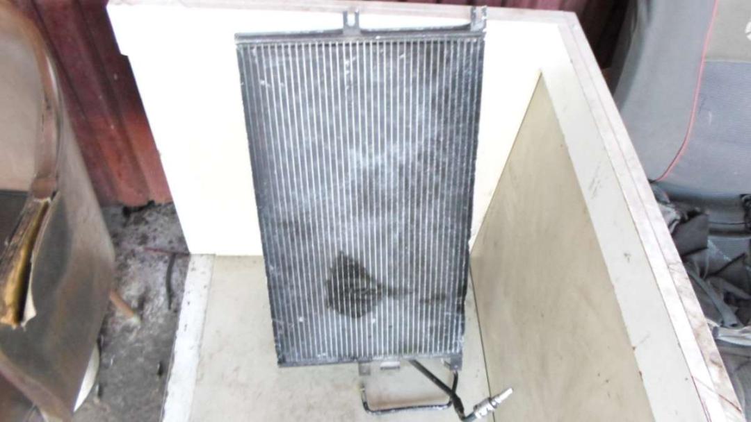 радиатор кондиционера Opel Vectra B 1999, 2.0 л., i, бензин - фото №1