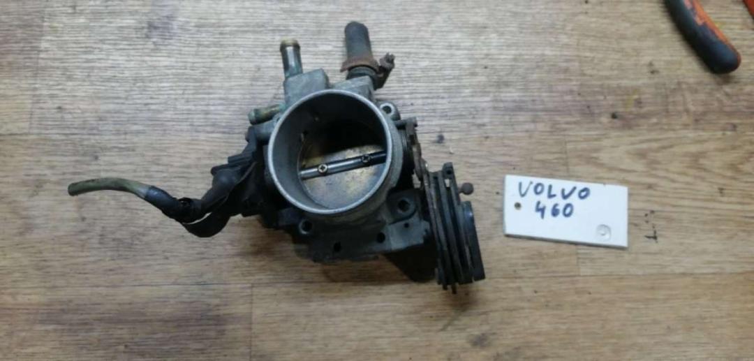 заслонка дроссельная Volvo 460 1 поколение 1994, 2.0 л., бензин, 0280122001 - фото №1